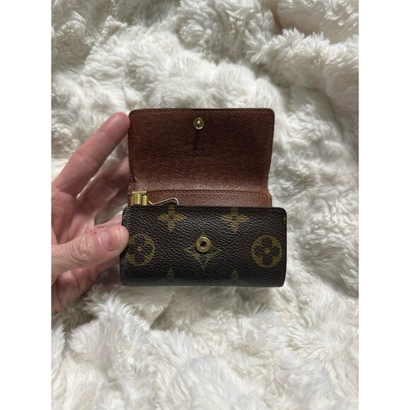 Louis Vuitton key holder (6 spots) preloved vintage - Picture 6 of 8